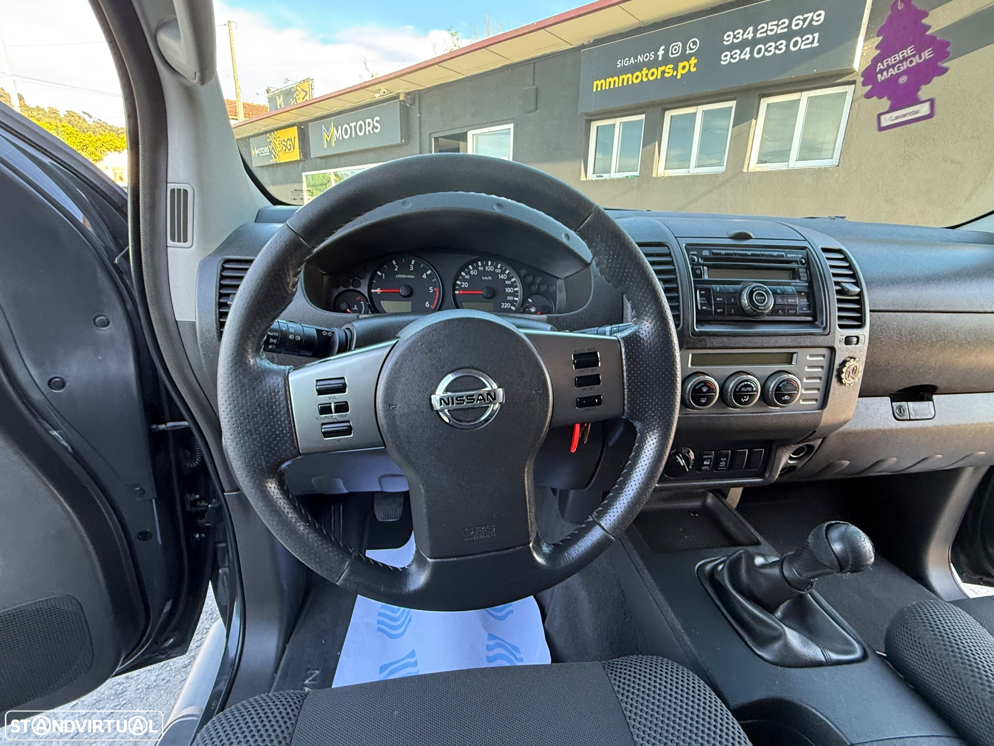 Nissan Navara 2.5 dCi CD LE Premium - 12