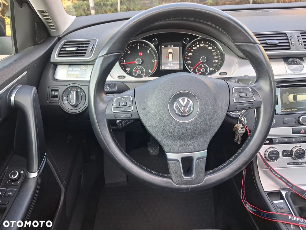 Volkswagen Passat 2.0 TDI BlueMotion Technology Highline - 37