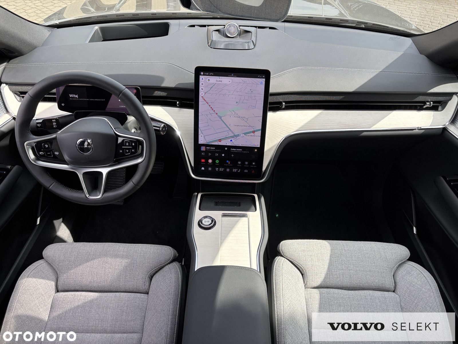 Volvo EX90 - 10