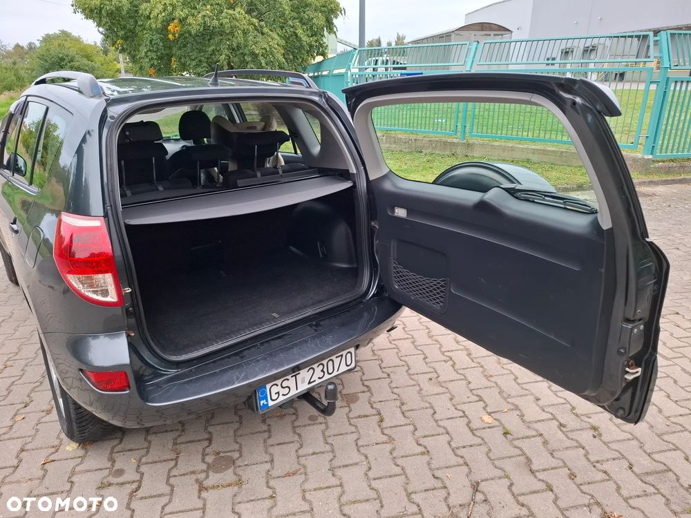 Toyota RAV4 2.0 VVT-i Sol - 16