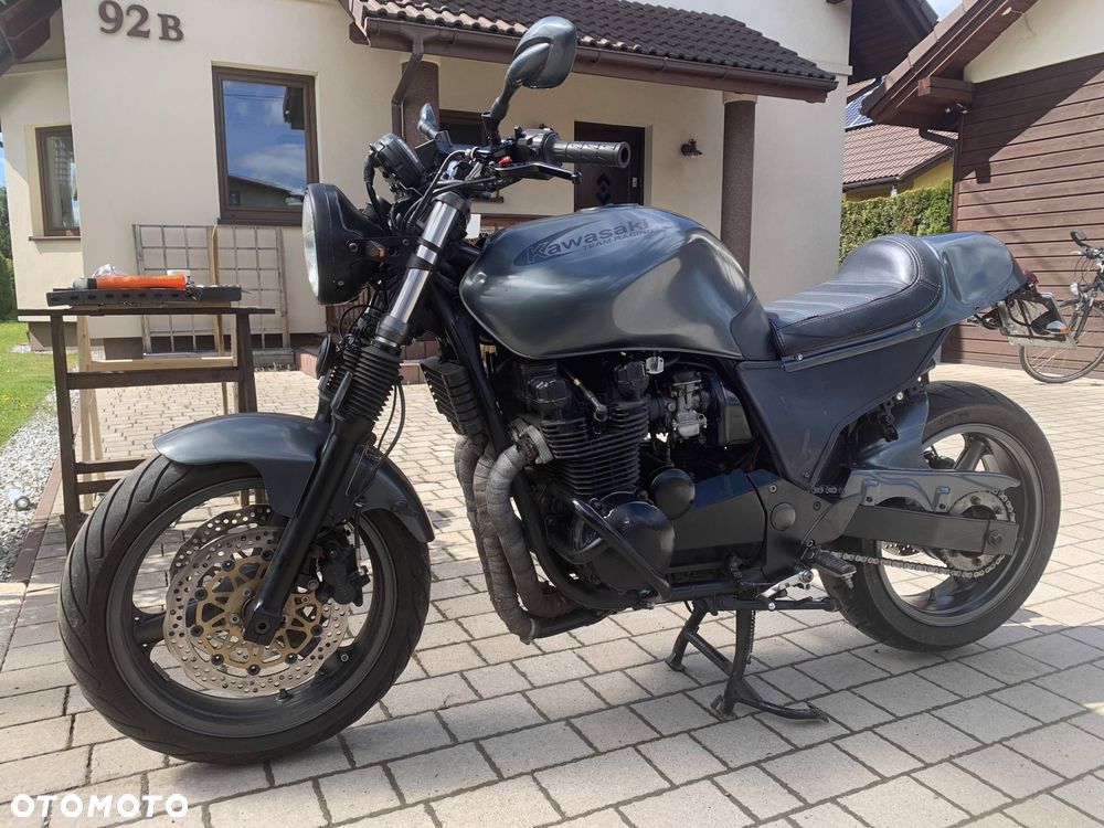Kawasaki ZR - 19