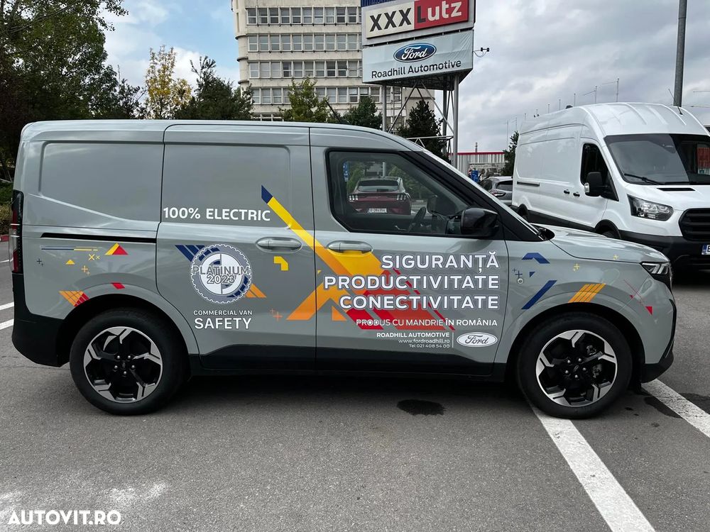 Ford Courier Van - 7