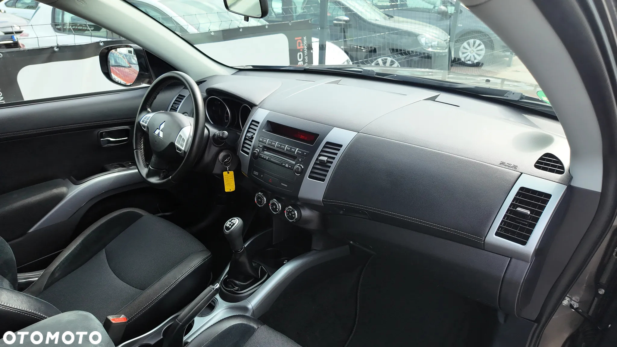 Mitsubishi Outlander 2.0 2WD - 37