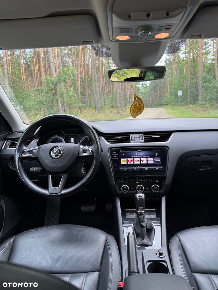 Skoda Octavia 1.6 TDI DSG Premium Edition - 18