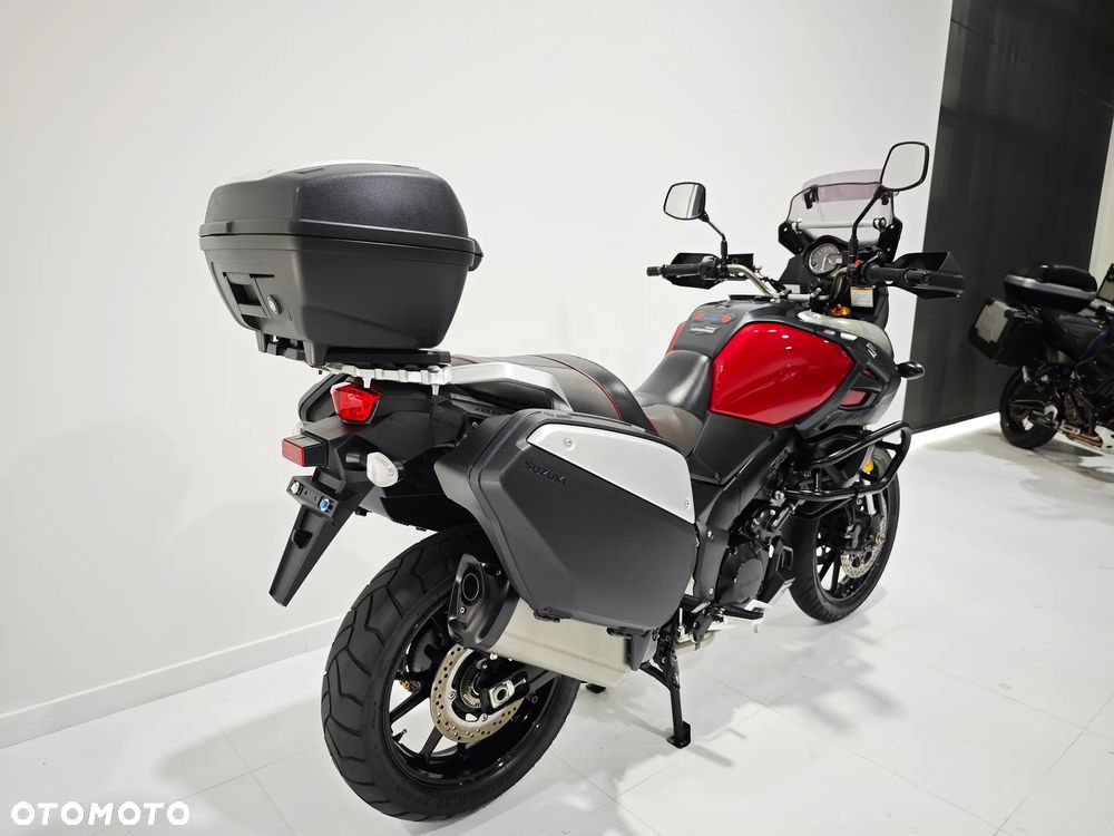 Suzuki V-STROM - 10