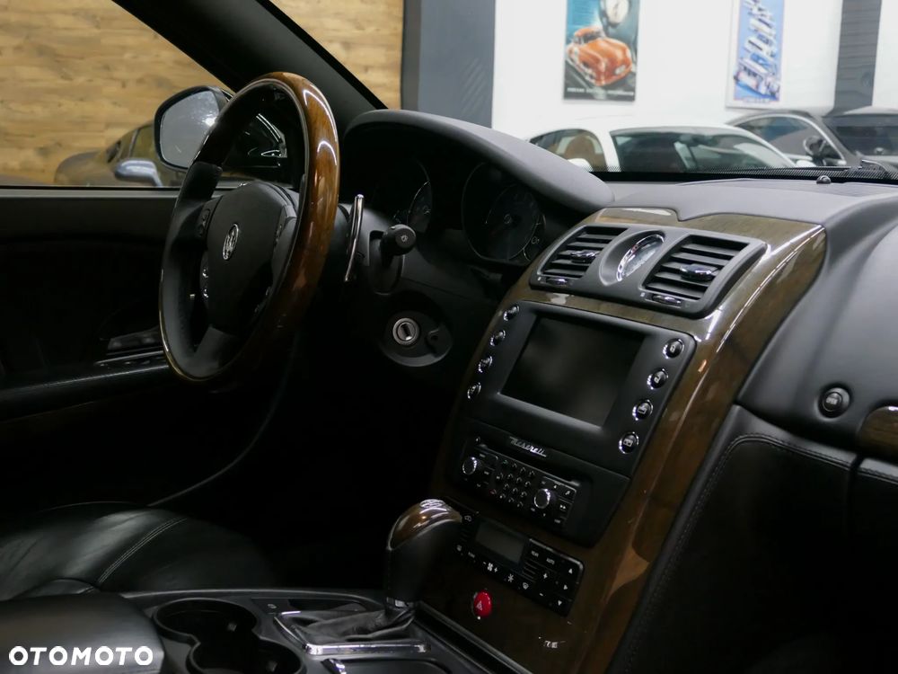 Maserati Quattroporte S - 19