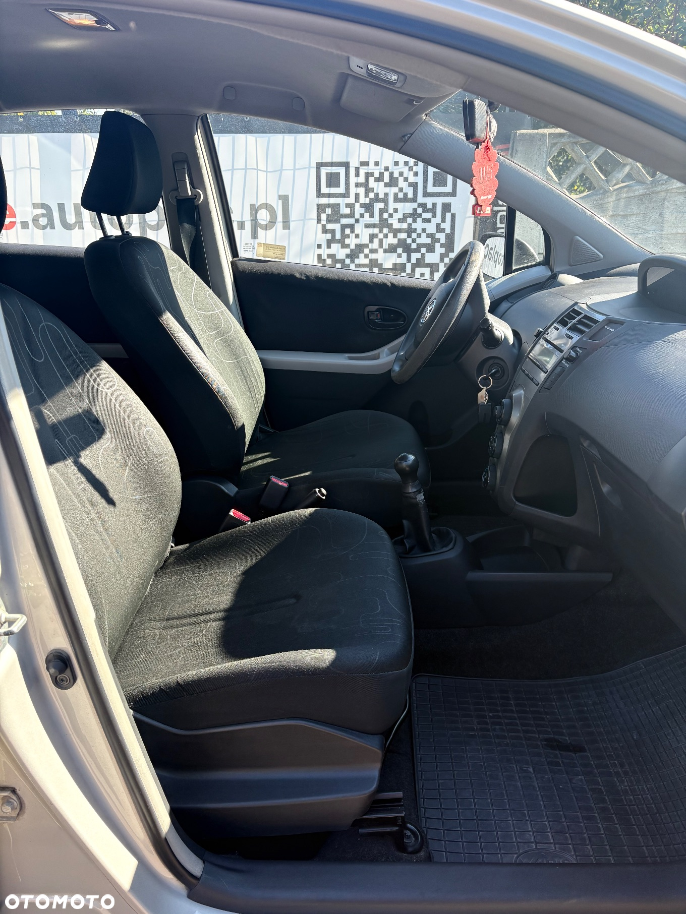 Toyota Yaris - 7