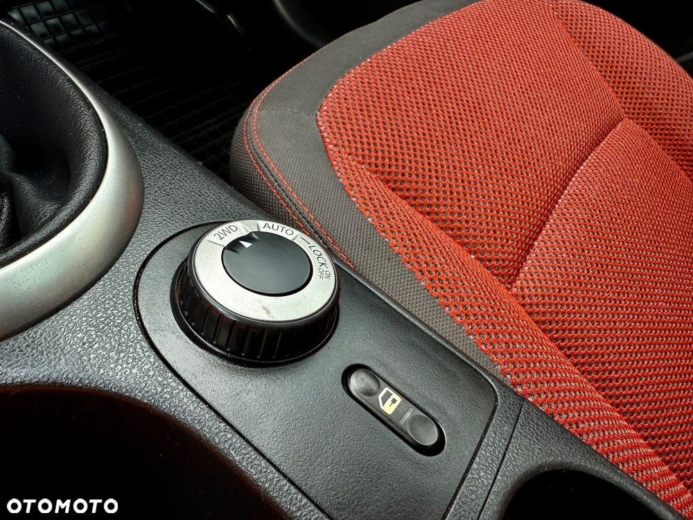 Nissan Qashqai 2.0 4x4 tekna - 8