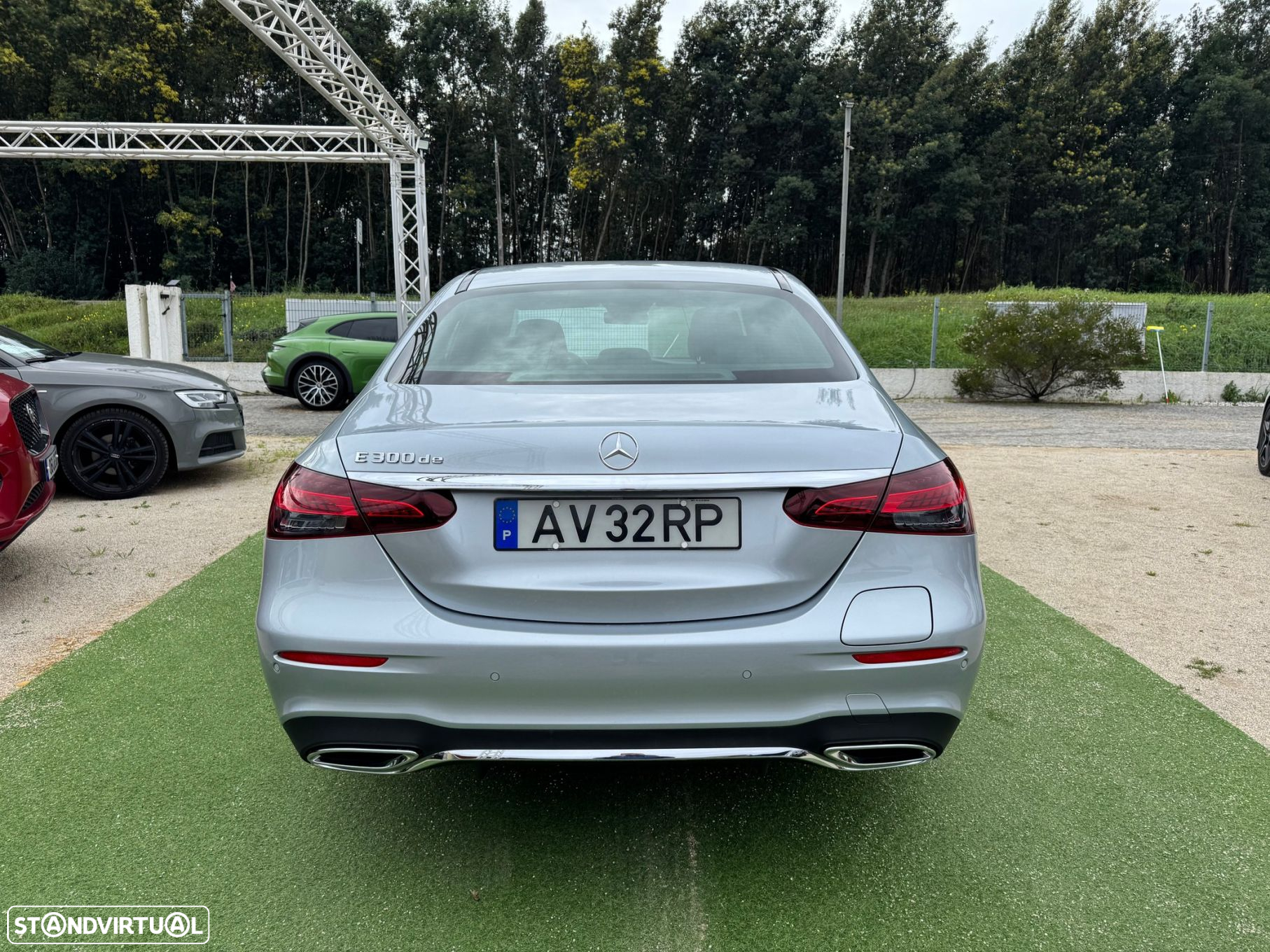 Mercedes-Benz E 300 - 22