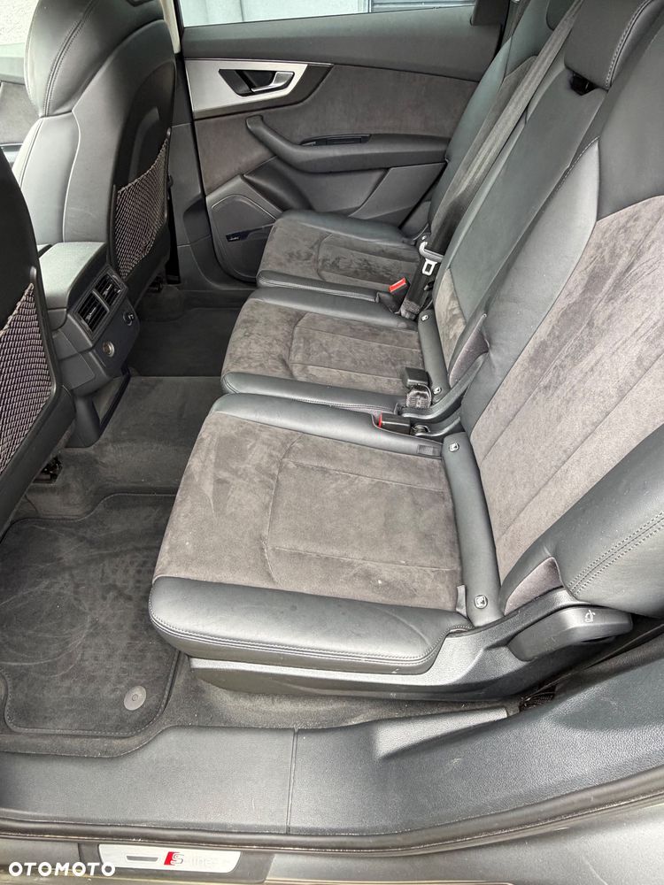 Audi Q7 - 8