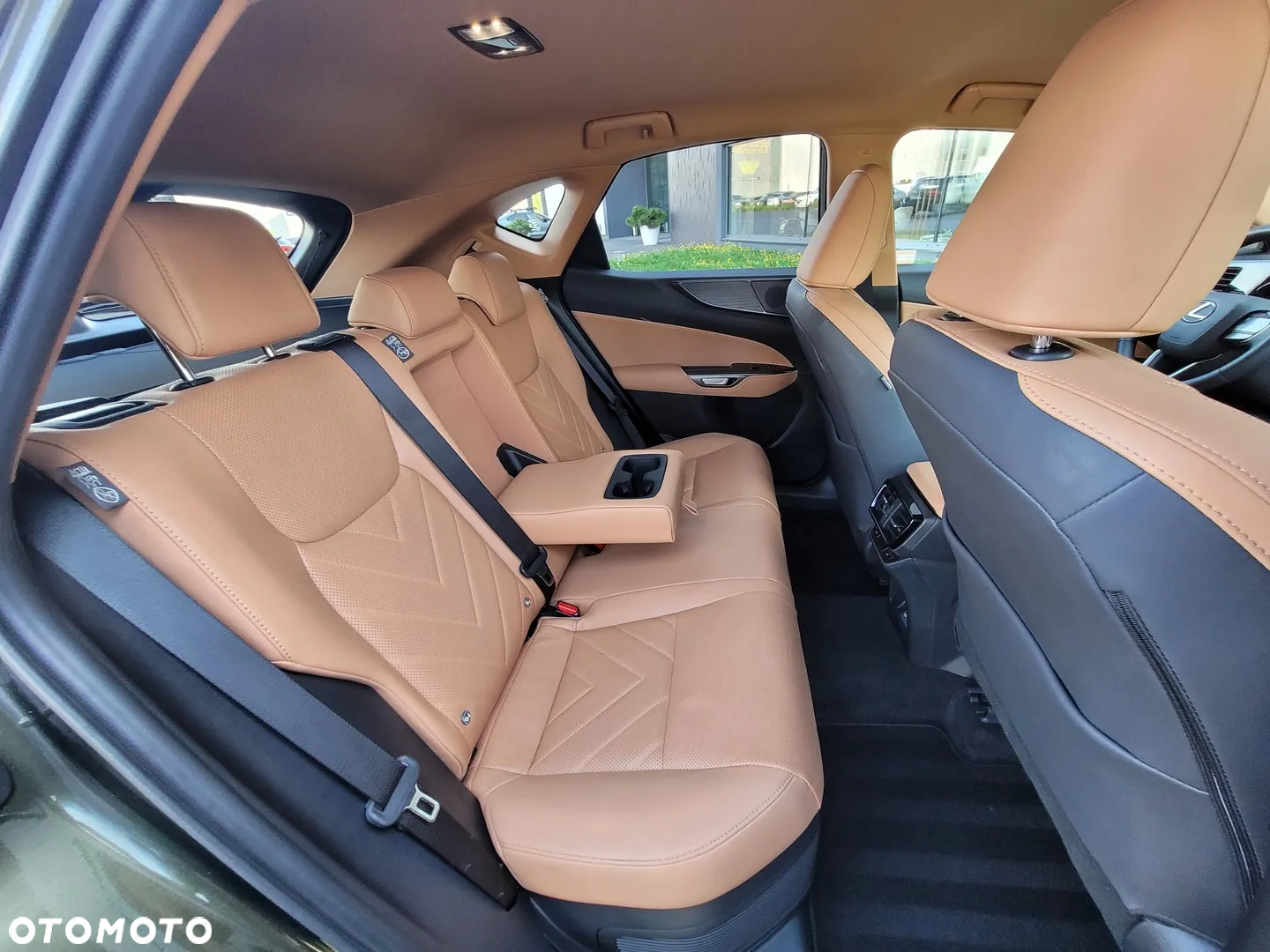 Lexus NX 350h Omotenashi AWD - 8