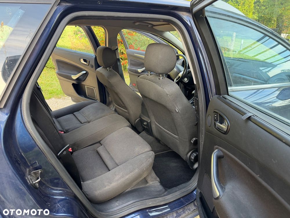Ford Mondeo 2.0 TDCi Ambiente - 6