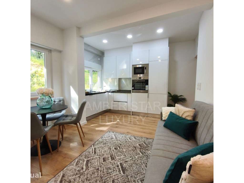 Apartamento T2 remodelado em Benfica - Grande imagem: 4/17