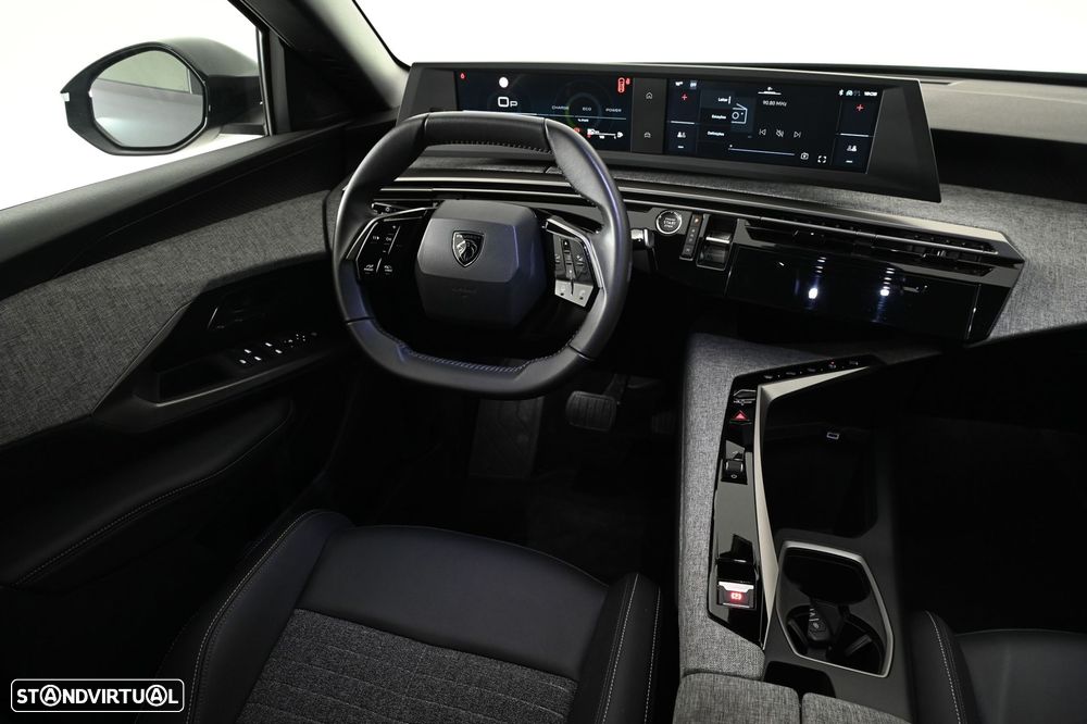 Peugeot 5008 1.2 Hybrid Allure Pack e-DCS6 - 23