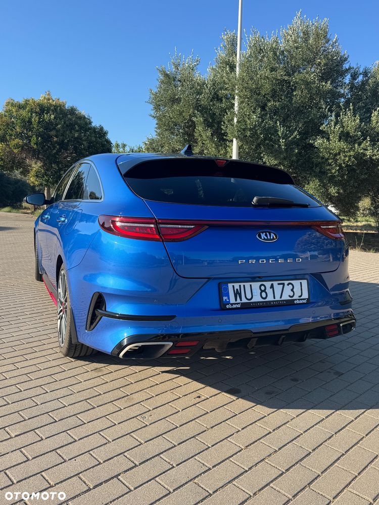 Kia ProCeed - 11