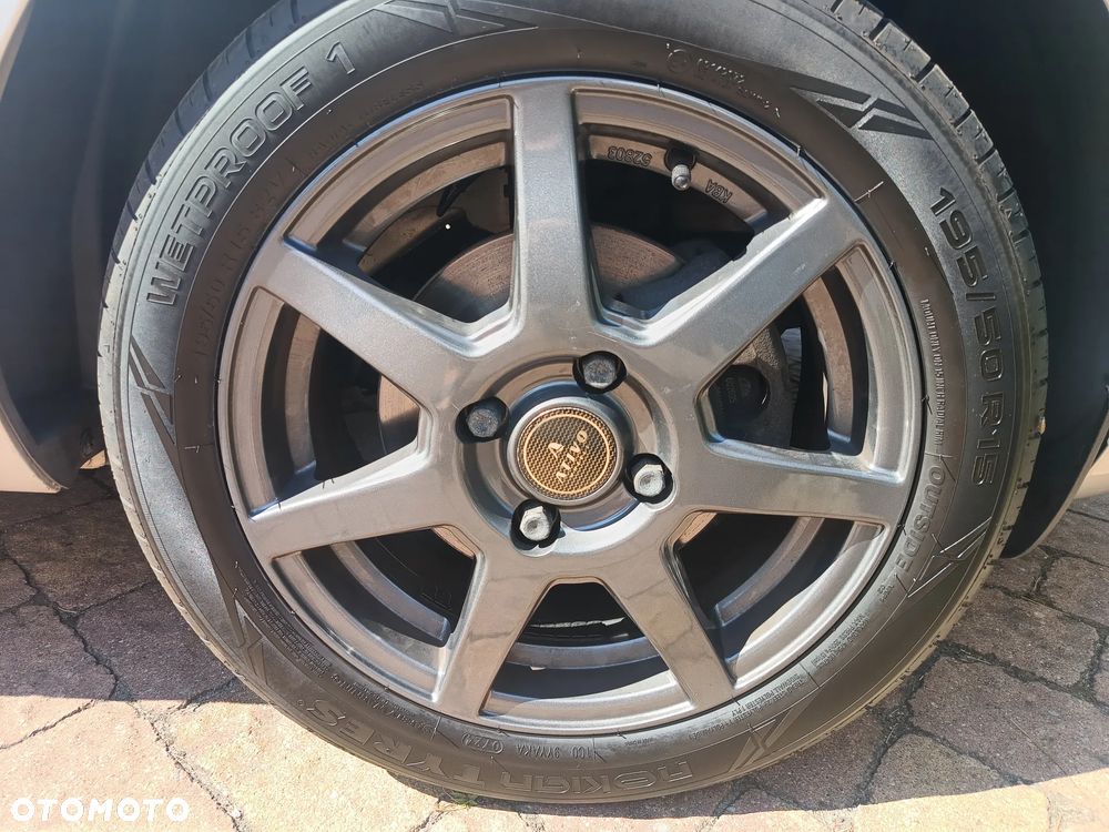 Ford Fiesta 1.25 Champions Edition - 18