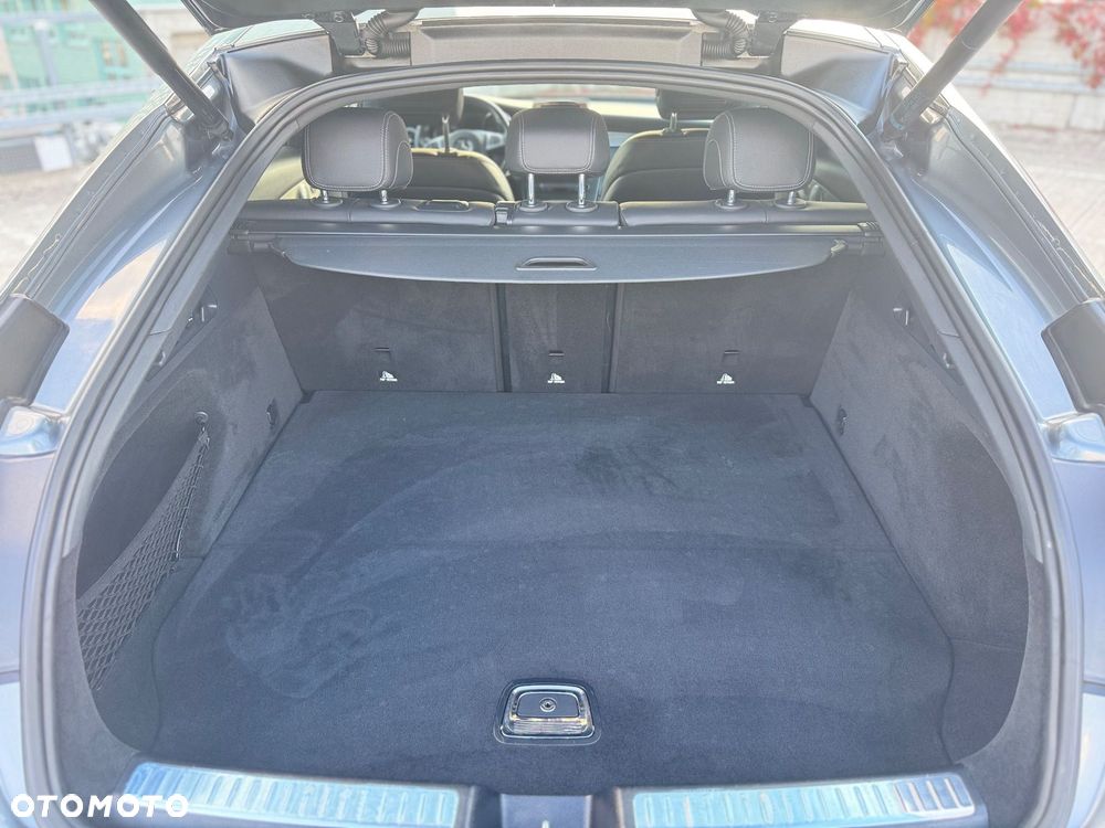 Mercedes-Benz GLC 300 4Matic 9G-TRONIC AMG Line - 9