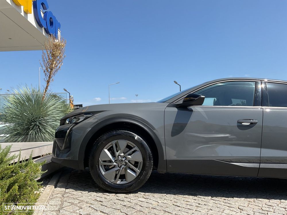 Peugeot 408 1.2 PureTech Allure EAT8 - 20