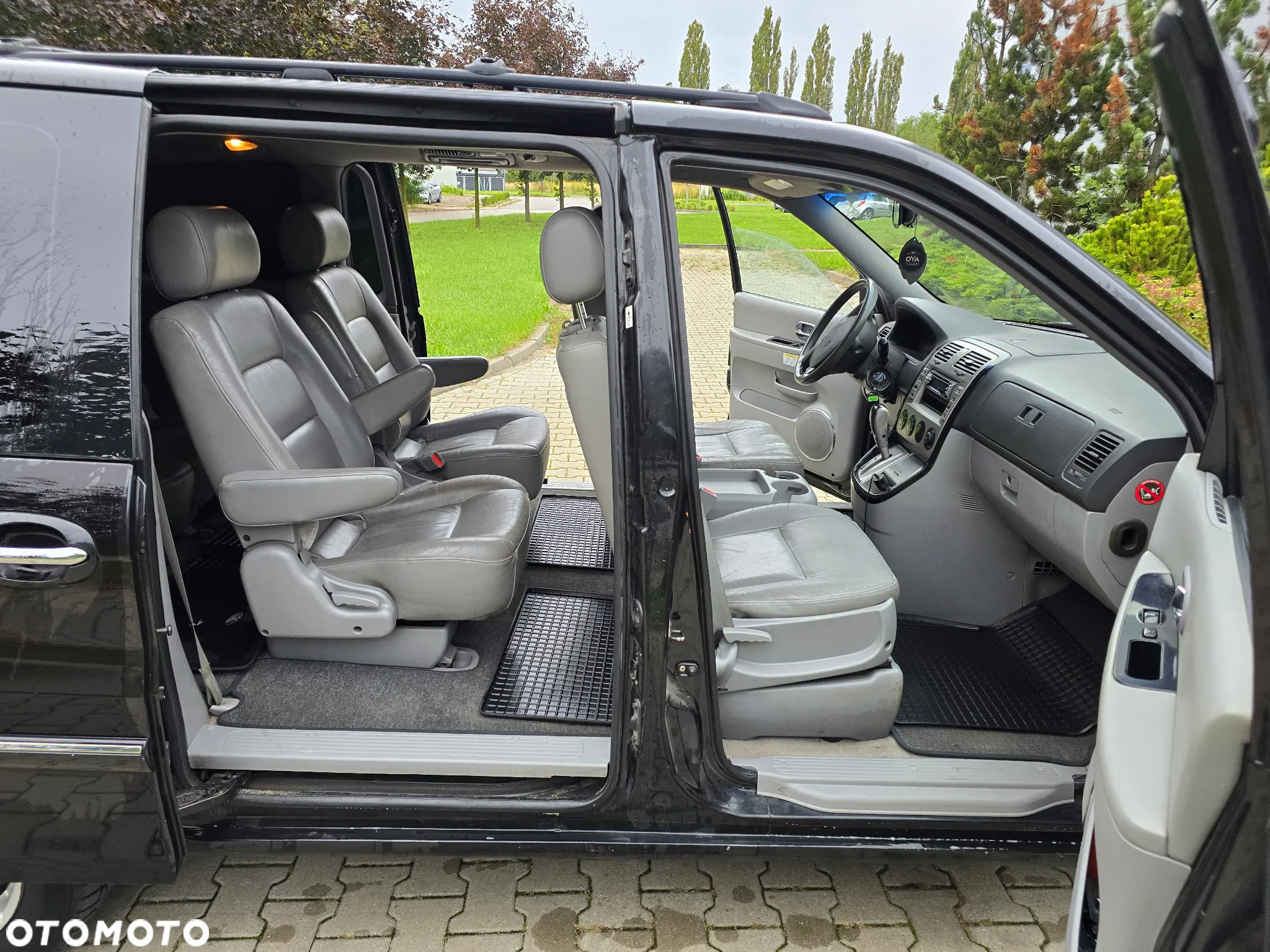 Kia Carnival CRDi LX - 13