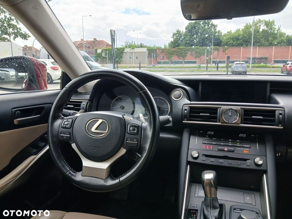 Lexus IS - 5