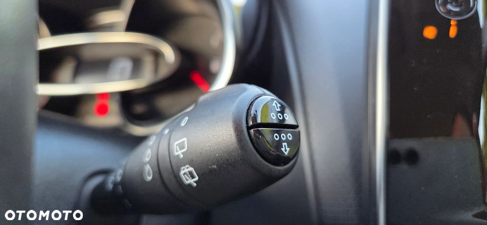 Renault Clio (Energy) TCe 90 Start & Stop LIMITED - 26