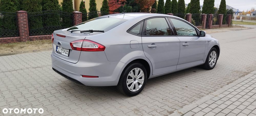 Ford Mondeo 2.0 TDCi Ghia - 7