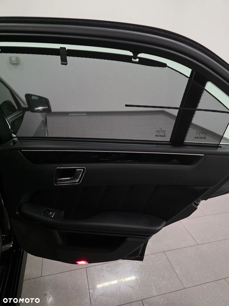 Mercedes-Benz Klasa E 350 CDI DPF BlueEFFICIENCY 7G-TRONIC Avantgarde - 23