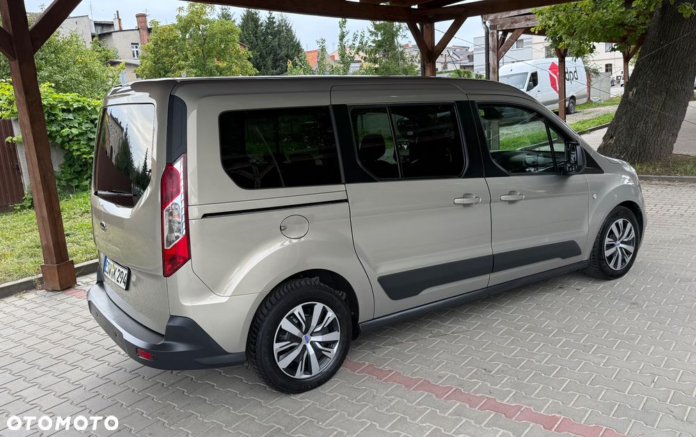 Ford Tourneo Connect Grand - 11