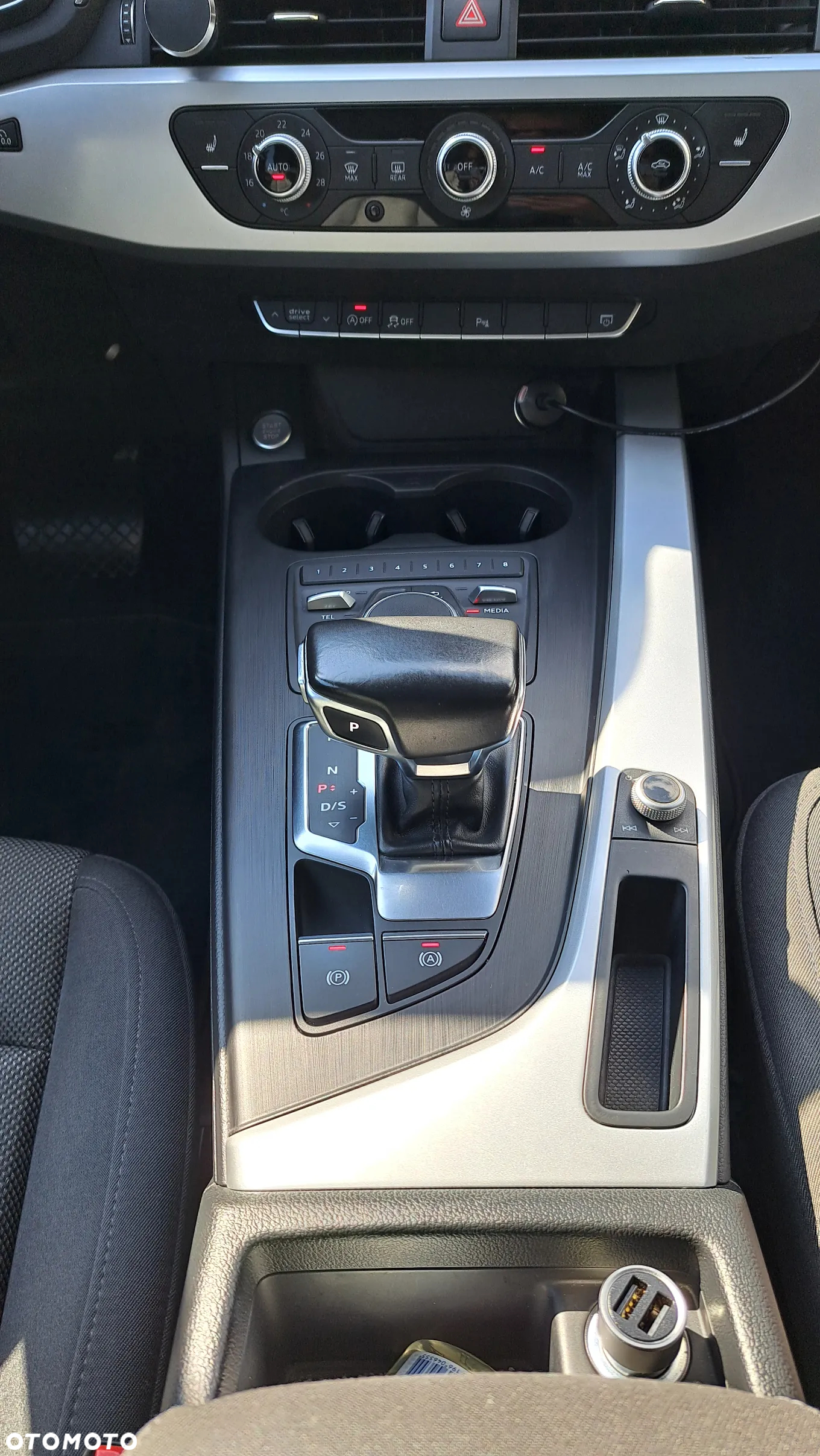 Audi A4 2.0 TDI Design S tronic - 10