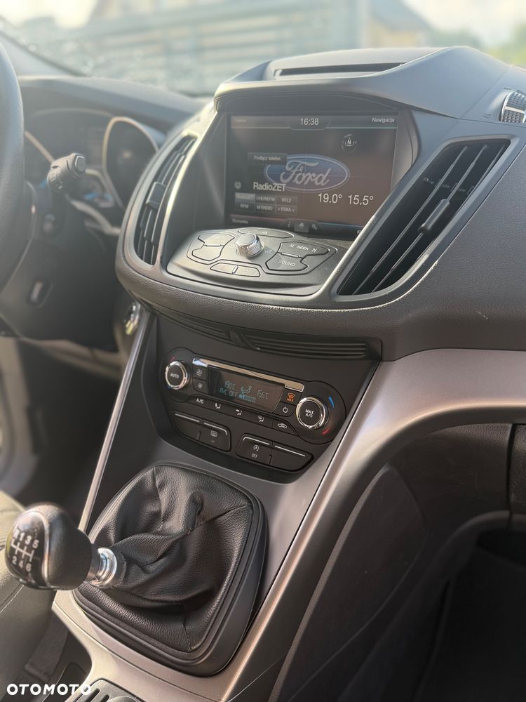 Ford Kuga - 30