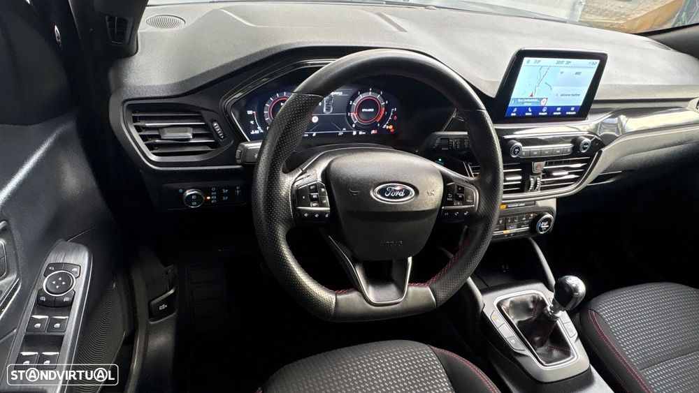Ford Kuga 1.5 EcoBoost ST-Line X - 10