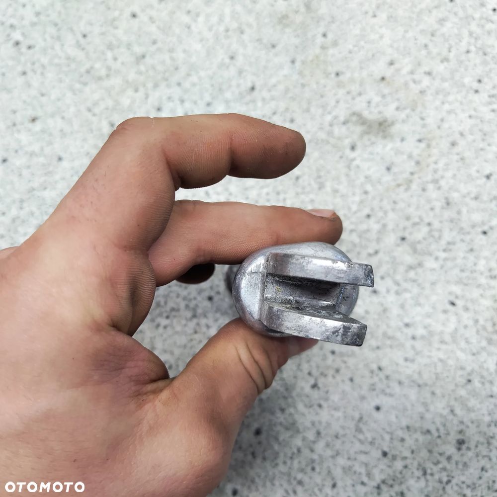 Podnóżek lewy Triumph - 3