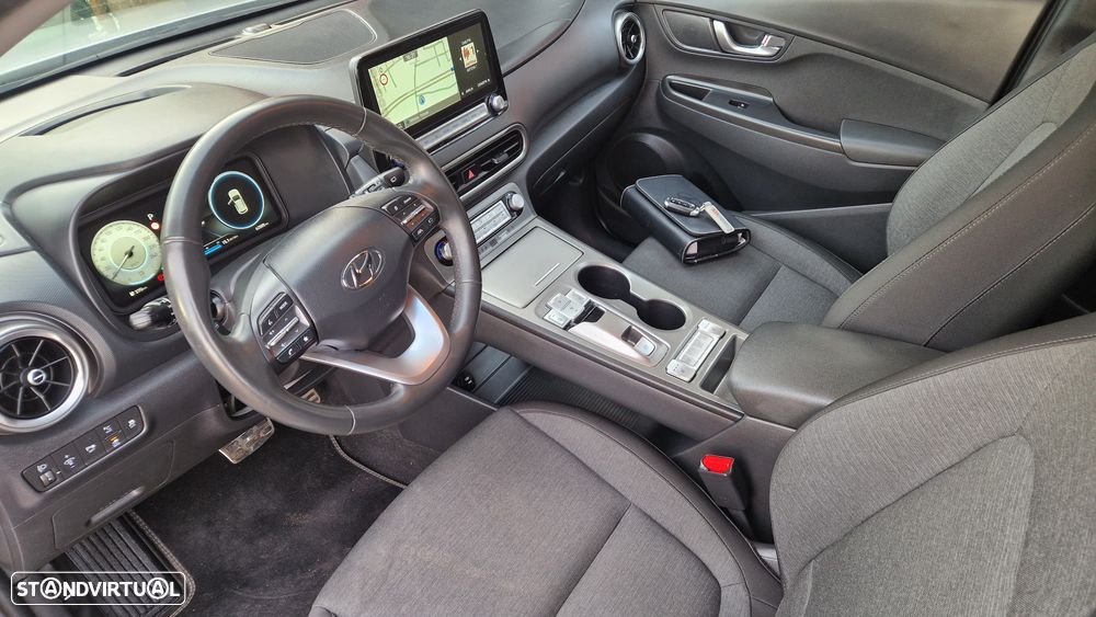 Hyundai Kauai 64 kWh Premium+LED - 11