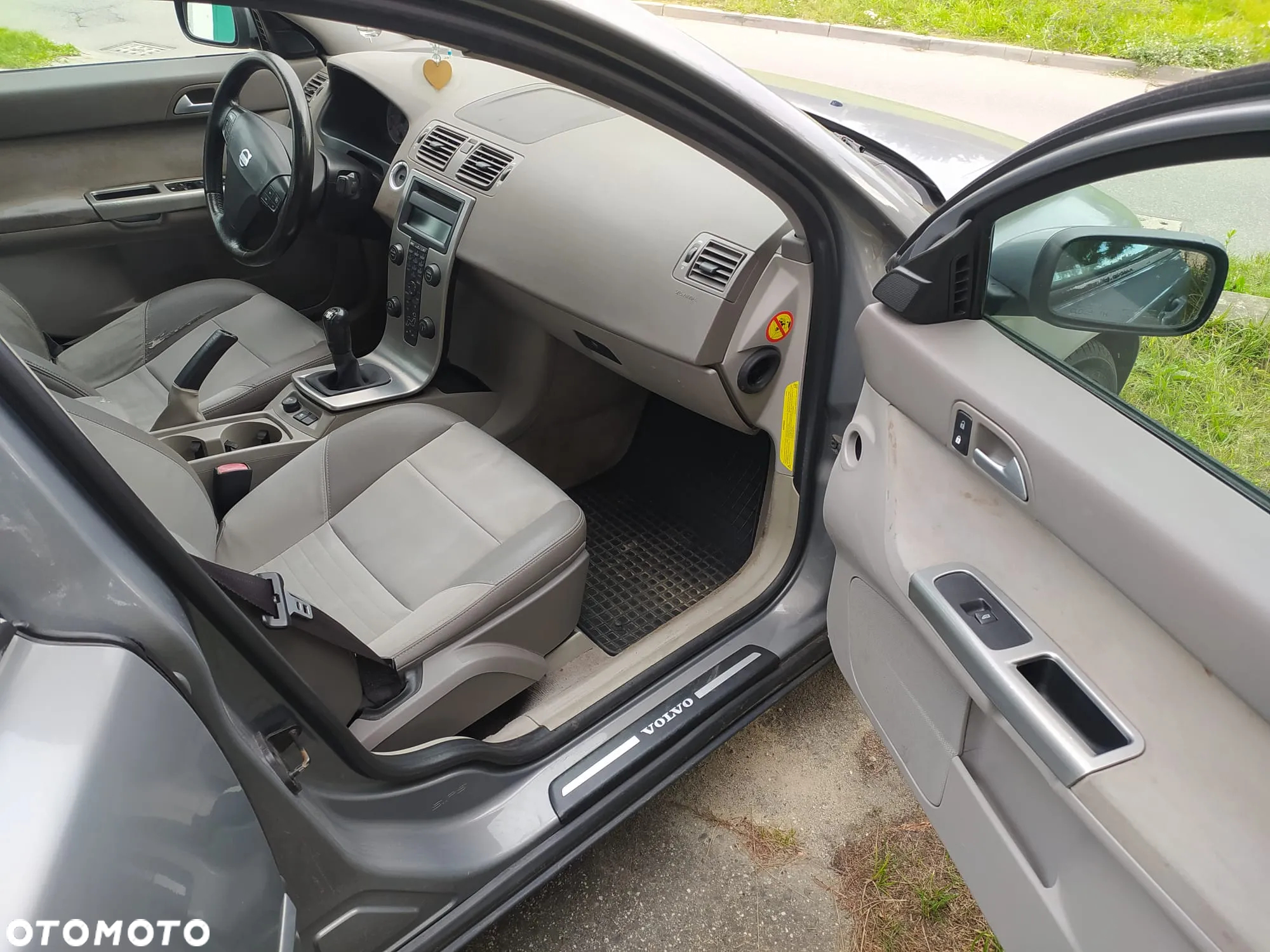 Volvo S40 T5 Momentum - 15