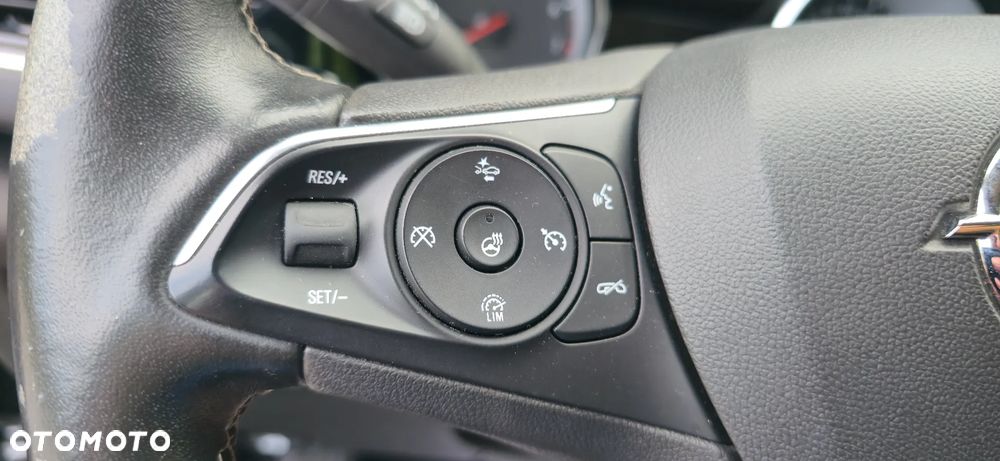 Opel Insignia - 22