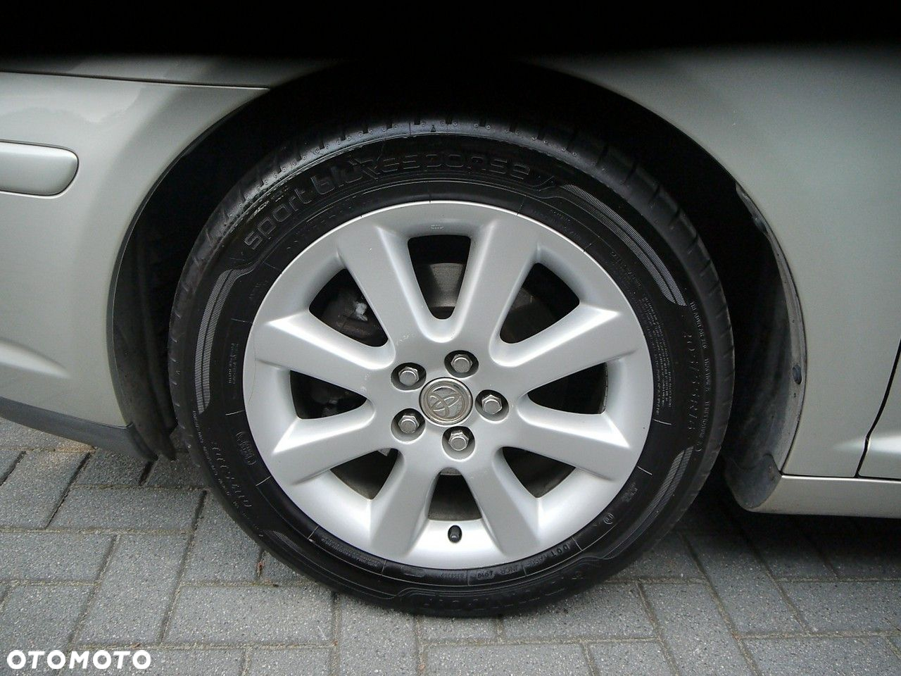 Toyota Avensis 1.8 VVT-i Sol - 15
