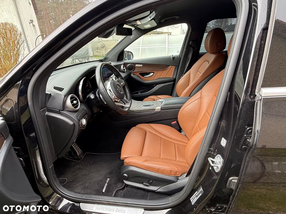 Mercedes-Benz GLC 300 4Matic 9G-TRONIC AMG Line - 6
