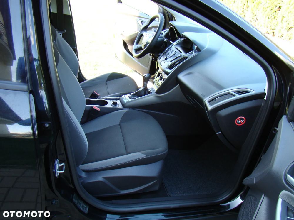 Ford Focus - 24