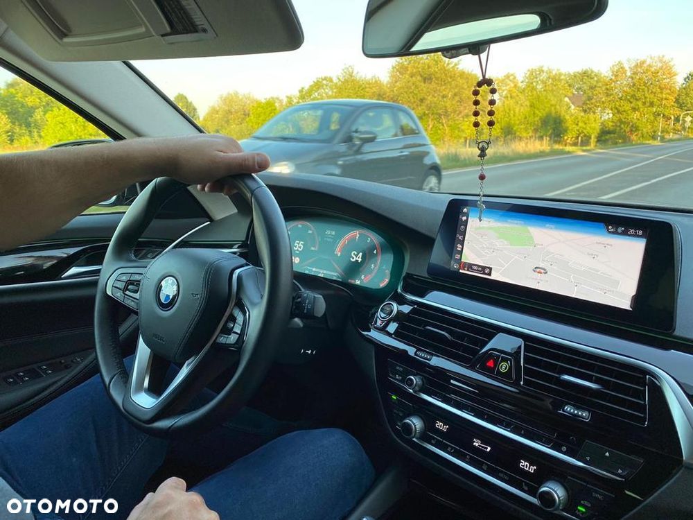 BMW Seria 5 525d Sport Line sport - 7