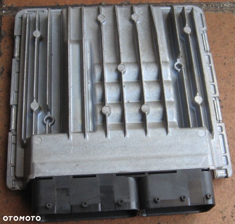 MSV70 BMW E90 2.8 3.0 7553166 sterownik silnika komputer - 1