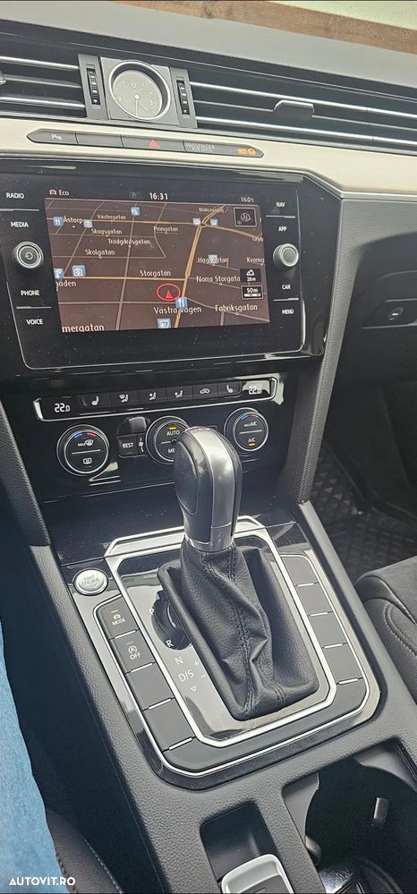 Volkswagen Passat - 6