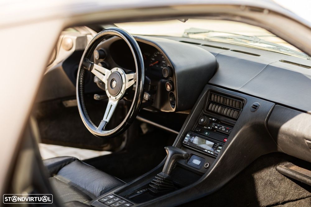 Porsche 928 S4 - 12