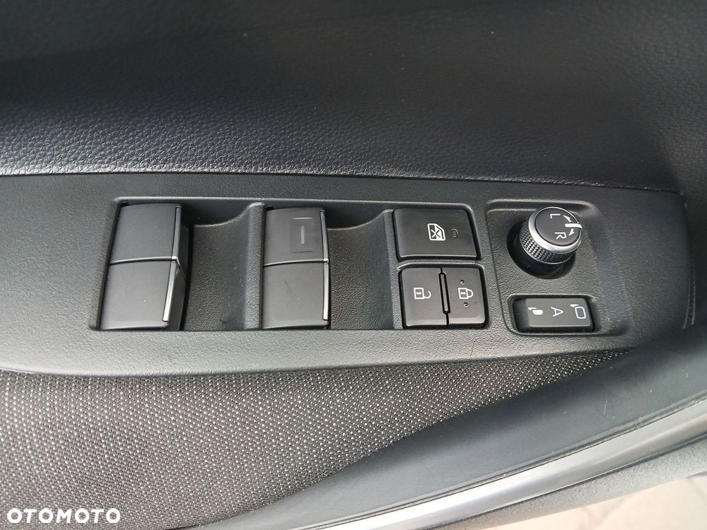Toyota Corolla - 21