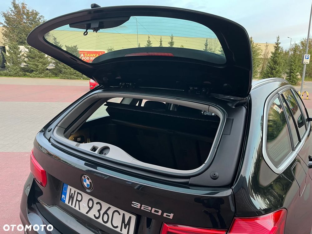 BMW Seria 3 320d - 28