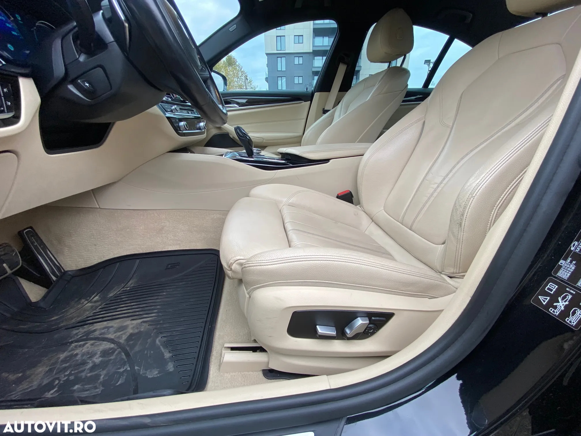 BMW Seria 5 530d xDrive AT - 16
