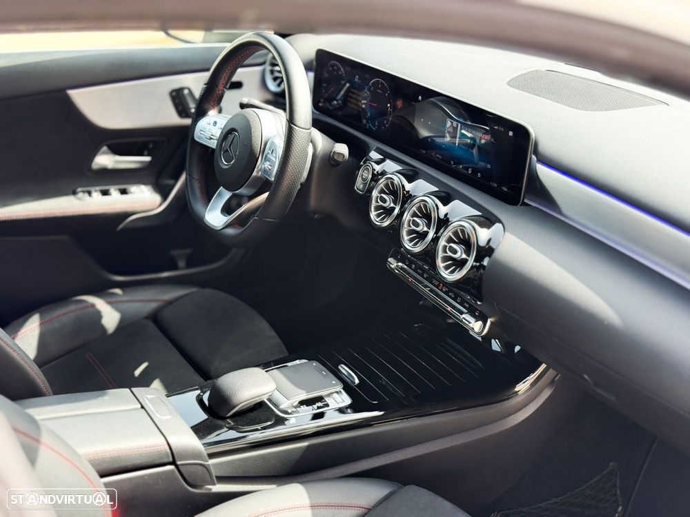 Mercedes-Benz A 180 Limousine d AMG Line Aut. - 28