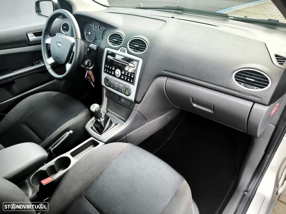 Ford Focus 1.6 TDCi Ghia - 20