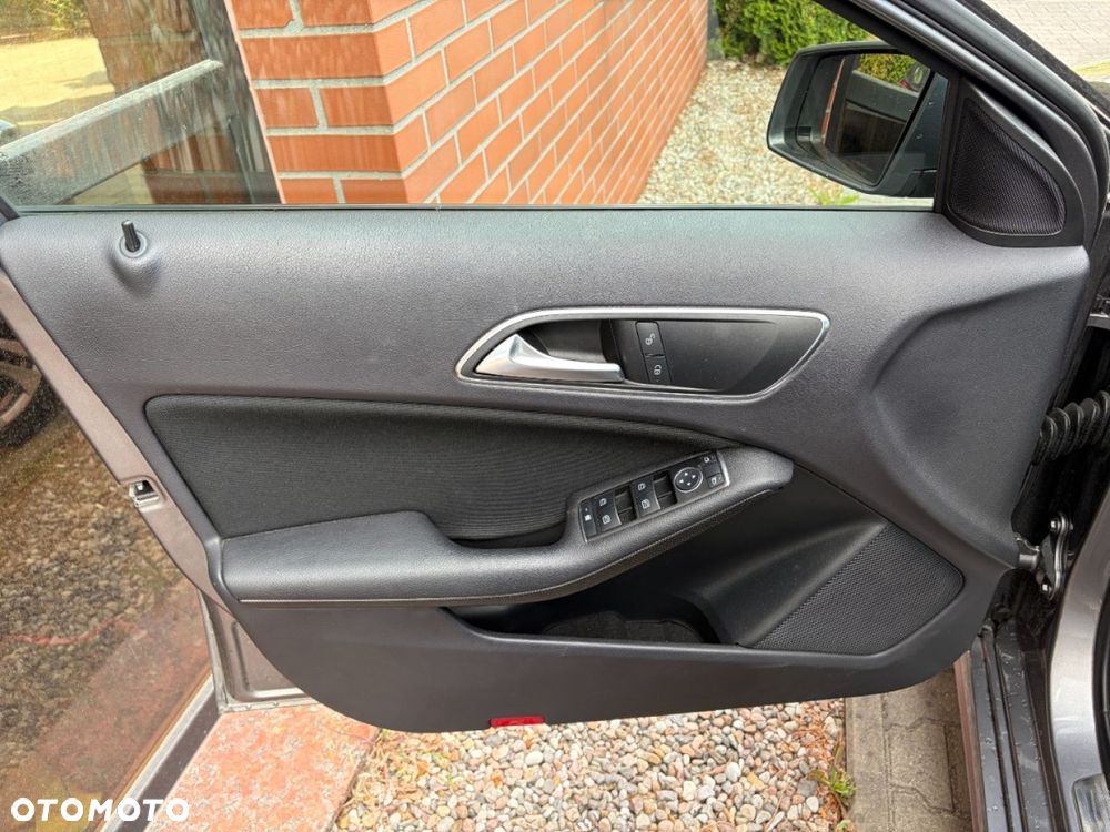Mercedes-Benz Klasa A 200 CDI Style - 23