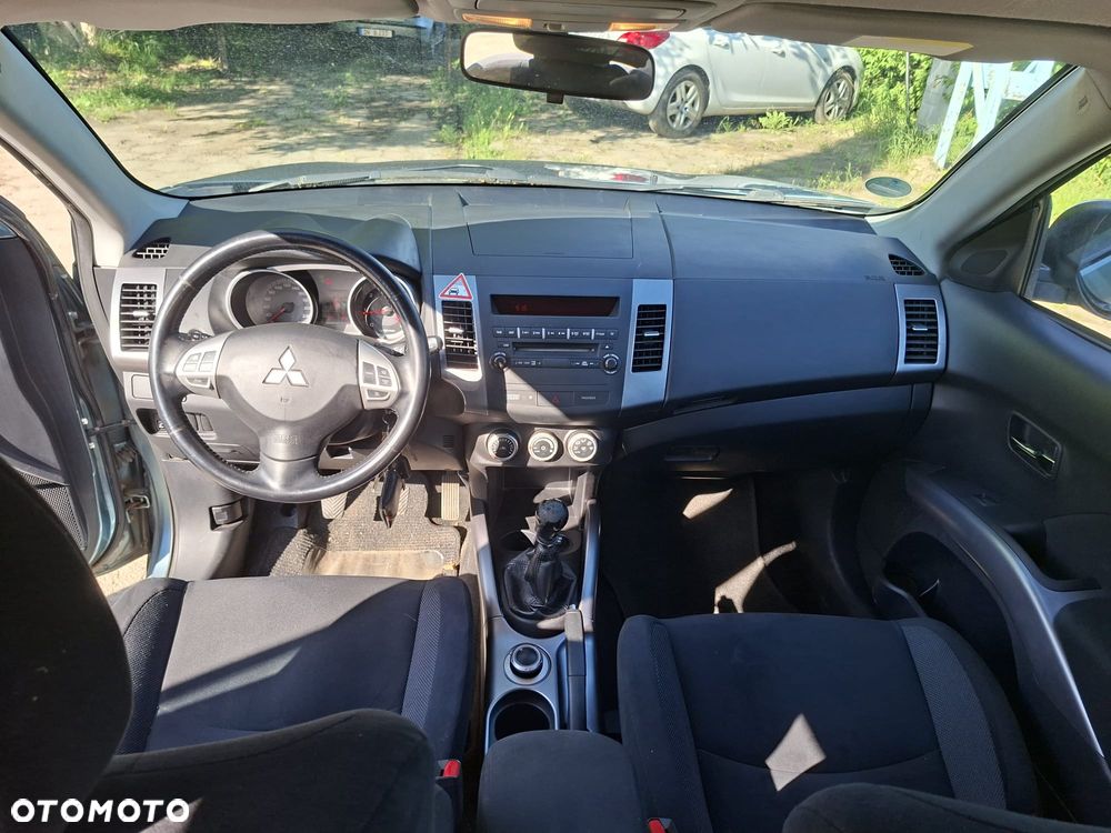 Mitsubishi Outlander 2.0 DI-D 4WD Instyle - 9