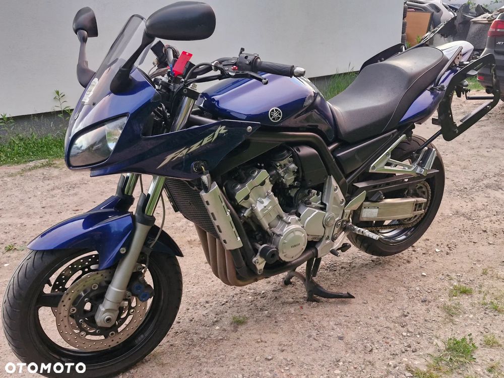 Yamaha FZS - 10